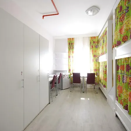 Evim Kadikoy Хостел Стамбул